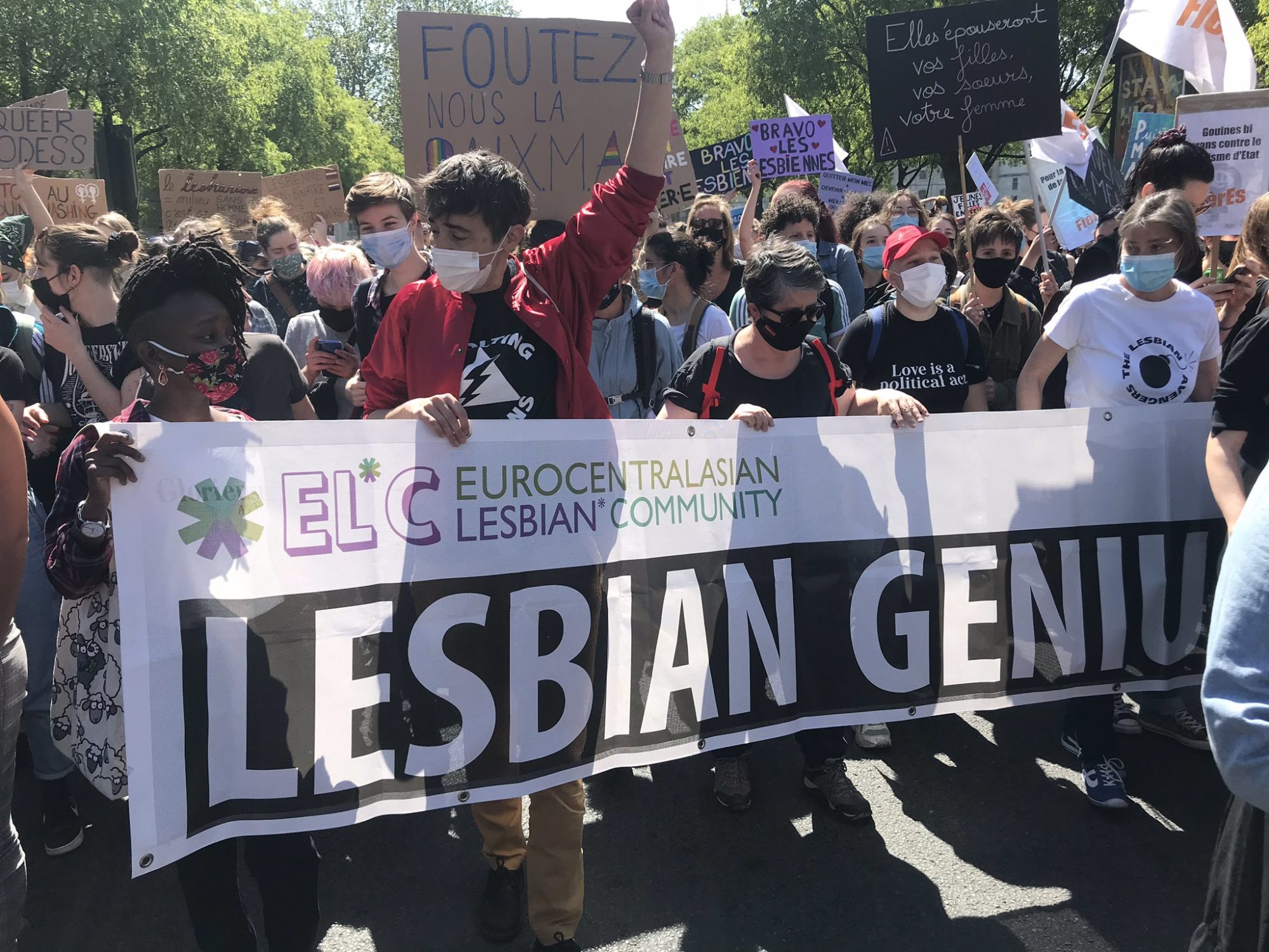 10.000 lesbians in the streets of Paris on April 25th to reclaim Assisted Reproductive Technology and visibility.
